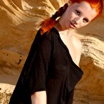 Pic of The redhead cutie Piper Fawn doesn&rsquo;t think a minute to strip in the open air