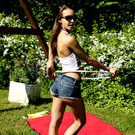Pic of ALS is All Ladies Shaved - ALS Scan Thumbnail Gallery