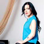 Pic of Pale brunette with whorish lipstick shoves a toy up that ass - IamXXX.com