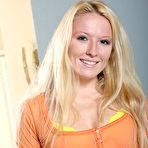 Pic of Twisted blonde cutie takes off her denim shorts and yellow lingerie - IamXXX.com