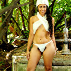 Pic of Ambar in Ambar in exotic and hairy