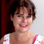 Pic of Hairy American housewife showing off her bush - PussyFur.com