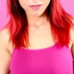 Pic of Redhead takes off her tiny shorts to show off that mildly trimmed slit - IamXXX.com