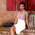 Pic of Lila in Lila in exotic and hairy