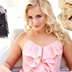 Pic of Cayla Lyons Rubs her Twat