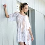 Pic of Nikki Dikki in Tight Ass On The Terrasse