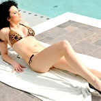 Pic of Seductive Babe Fucking Outside > AnalPorn.Pics