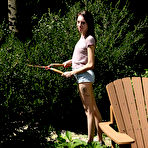 Pic of ALS is All Ladies Shaved - ALS Scan Thumbnail Gallery