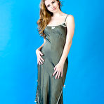 Pic of Marit Leggy and Seductive