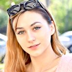 Pic of FTV Hana Takes off her Jeans