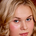 Pic of Caroline Abel Curvy Blonde Strips