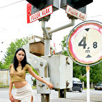 Pic of Gwen: Babe shows body on walk. @ Watch 4 Beauty - XNSFW.COM