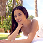 Pic of Maya Bijou in Full Service Massage at PinkWorld Blog
