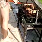 Pic of Churrasco gostoso com tesuda cuidando da carne - Cnn Amador