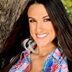 Pic of [All Over 30] Tight bodied Misty Anderson shows off her long legs in the backyard - IWantMature.com