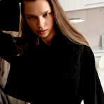 Pic of Elin Sultry Stare Met Art - Cherry Nudes