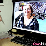 Pic of 
        Oldnanny.com - Hunter girl in search of chubby mom to fuck
    