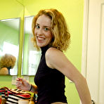 Pic of Bonnie Luntz unplugged on Zishy.