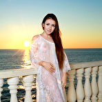 Pic of Free Mariana Tipa shows off her gorgeous body and creamy butt in the veranda.