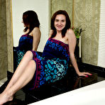 Pic of ALS is All Ladies Shaved - ALS Scan Thumbnail Gallery