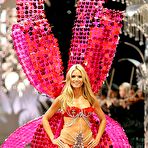 Pic of Heidi Klum sexy in lingeries and bikinis runway shots