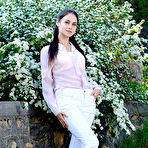 Pic of XXX Martina Mink strips in the garden as she bares her luscious body.met art young girls 19