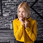 Pic of Cali Nude in Golden Orb - Free MPL Studios Picture Gallery at Elite Babes