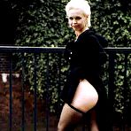 Pic of Ayes Blonde Amateur Flasher