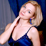 Pic of Hilary Wind Blonde With a Cute Tushy