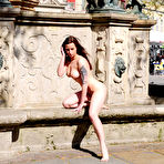 Pic of Nude in Public - Public Nudity - Naked In Public - Outdoor - Exhibtionism - Flashing - NIP-Activity.com