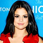 Pic of Selena Gomez sexy in leather dress