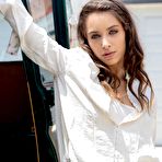 Pic of Uma Jolie invites you to a Scenic Route