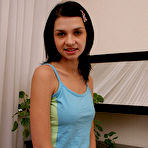 Pic of Attractive teen girl likes doing striptease, this time she decided to practice a little in front of the mirror, she is very artistic and sexy free pictures