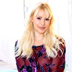 Pic of Kylie Page: Blondie opens her yummy pussy @ Digital Desire - XNSFW.COM