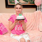 Pic of Chloe Kreams - Strokies