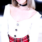 Pic of Daphne Dare Returns to Amateur Allure