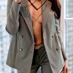 Pic of Rachel Strips off her Suit