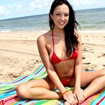 Pic of Beach Babe Fucks Doggystyle > AmateurPorn.Photos