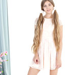 Pic of Pictures Younger Babes Girls - Younger Babes Sample Mpegs, Younger Babes College Girls
