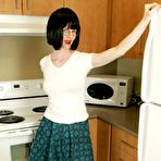 Pic of  Nylon Heaven, ff stockings,seamed stockings,girdles & panties {%NOUNKWD%}