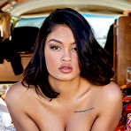 Pic of Australian Tara Linaker in the Back of a Van - Pmates Beautiful Girls!