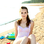 Pic of Cute babe gets naked nude teenage