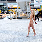 Pic of Nude in Public - Public Nudity - Naked In Public - Outdoor - Exhibtionism - Flashing - NIP-Activity.com