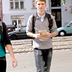 Pic of Good-looking chick couldn't say no to handsome guy with cash Video - The Pornstar