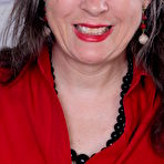 Pic of Naughty American mature lady getting wet and wild