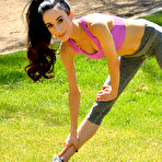 Pic of Sporty Babe Amber Fucking With Sex Toy | Free Gallery at Babesinporn.com