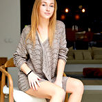 Pic of Jenny Wild Rubs her Beautiful Pussy