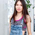 Pic of Ariel Tylor – 18 Plus Photos