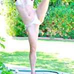 Pic of Arousing Bikini Girls