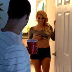 Pic of Cheating Gf Valentina Jewels